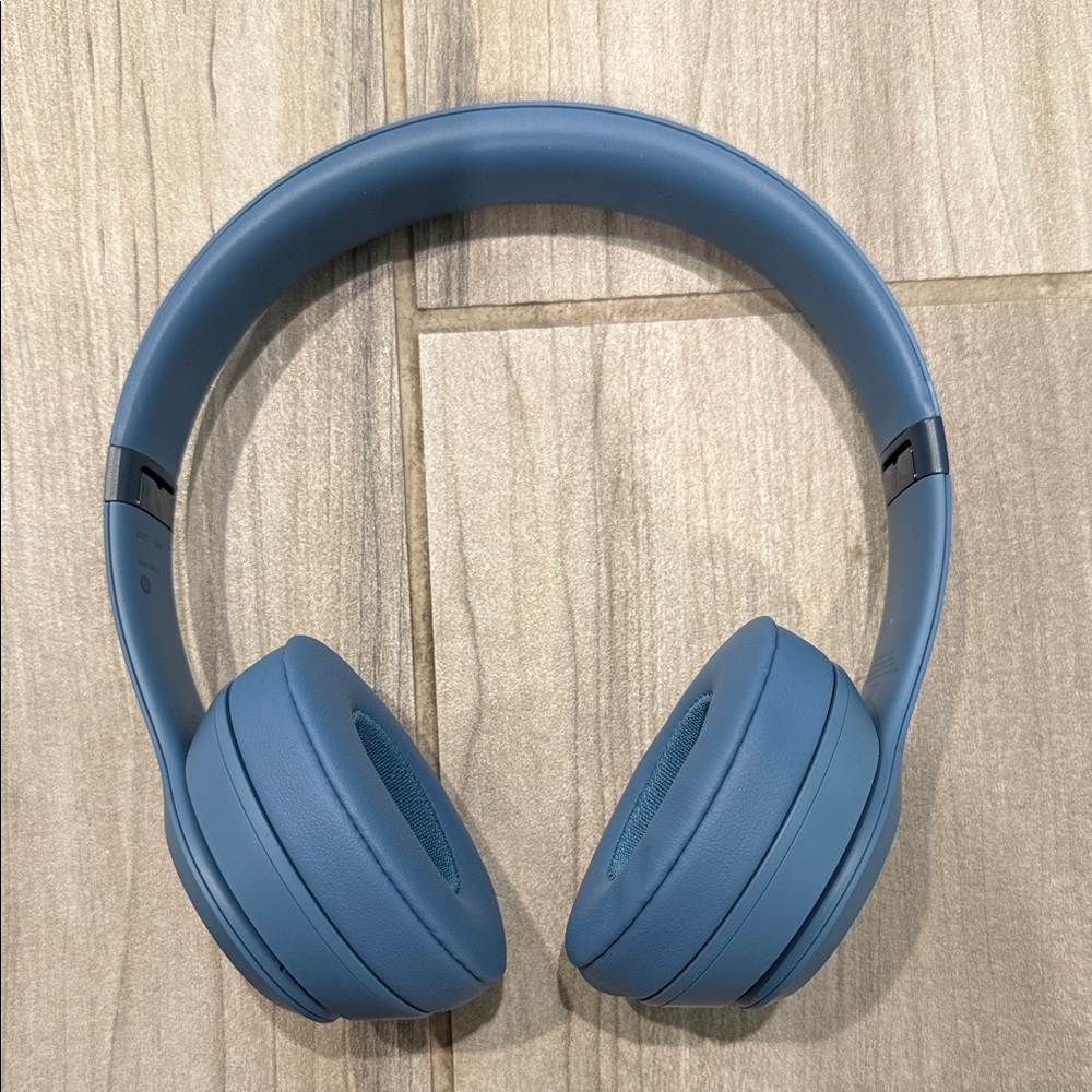 New Blue - Picture 2 of 5